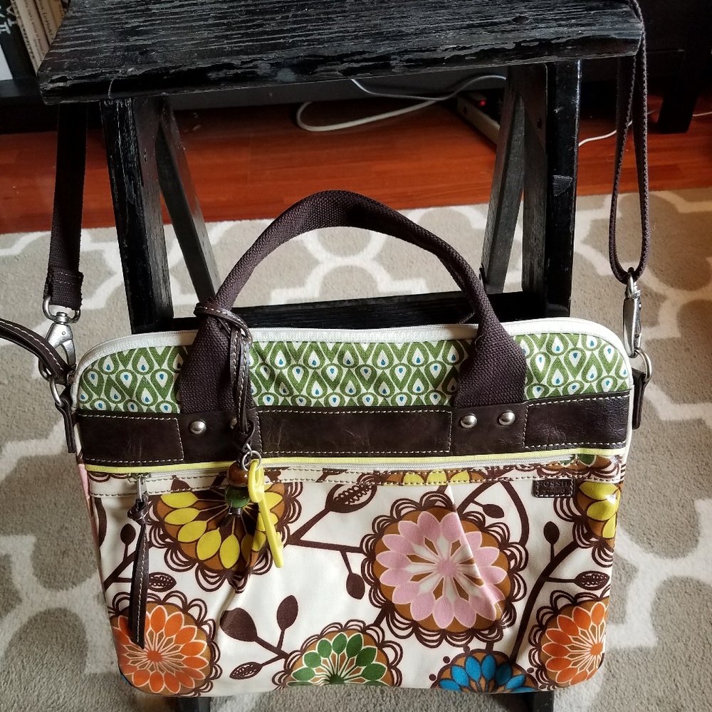 Fossil Key- Per Laptop tote flowered & multi-color